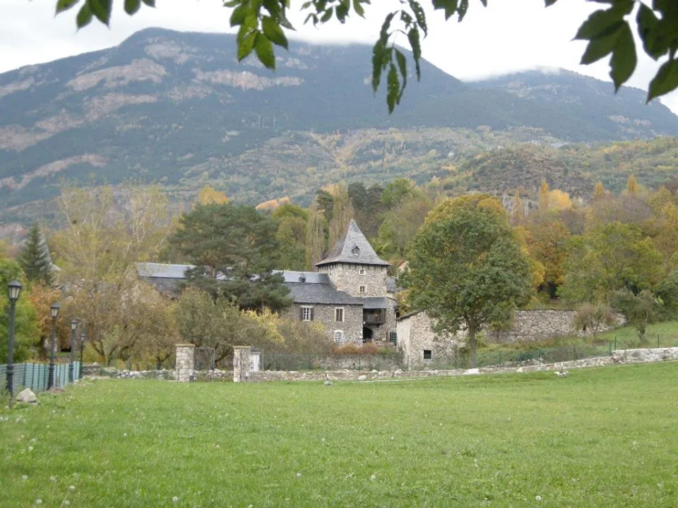 Pueblo de Anciles en otoño